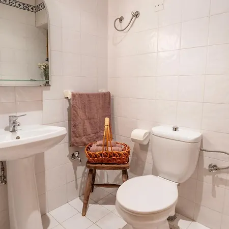 Spacious 3-bedroom With Balconies-central *