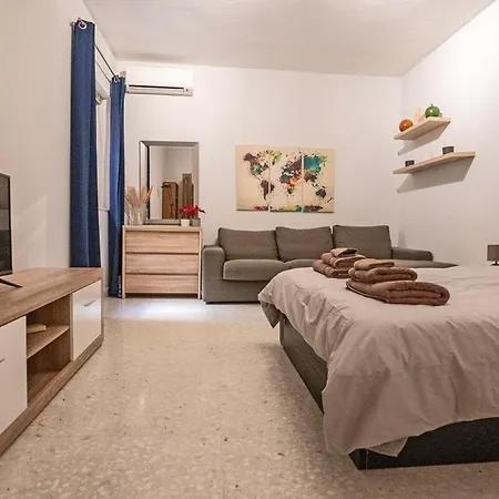 Spacious 3-bedroom With Balconies-central * Sliema