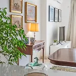 Spacious 3-bedroom With Balconies-central
