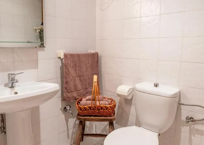 Spacious 3-bedroom With Balconies-central *