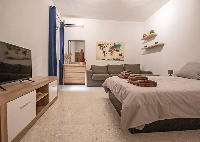 Spacious 3-bedroom With Balconies-central * Sliema